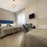 招待所 Carulli 3*